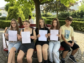 8 a